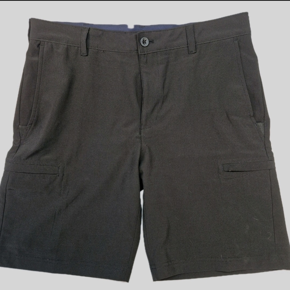 Izod Golf Men's Black Flat Front Performance Shorts